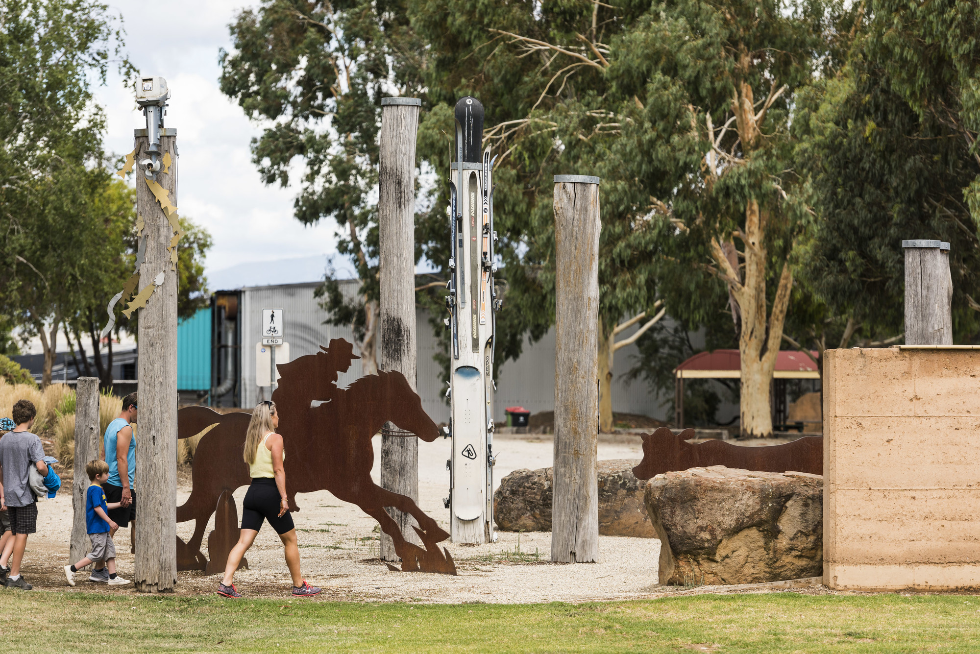 Great Victorian Rail Trail - Mansfield and Mansfield Visitor Information Centre