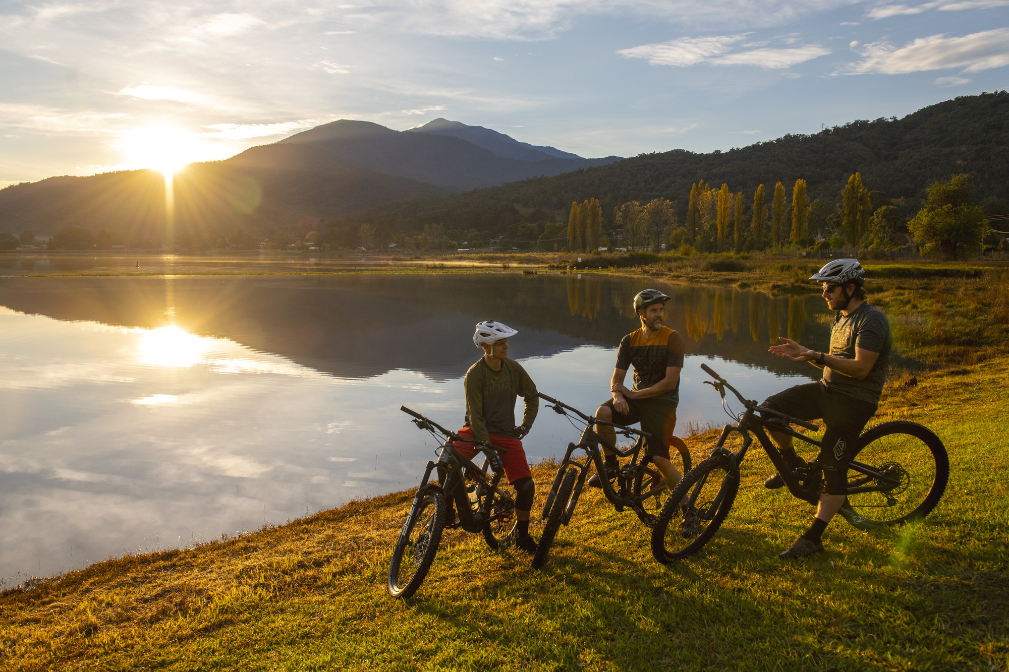 Riders cycling around Mount Beauty Pondage