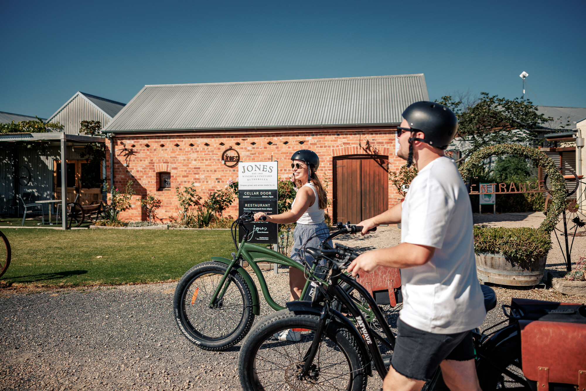Stop in at historic cellar doors on the Rutherglen Town Loop
