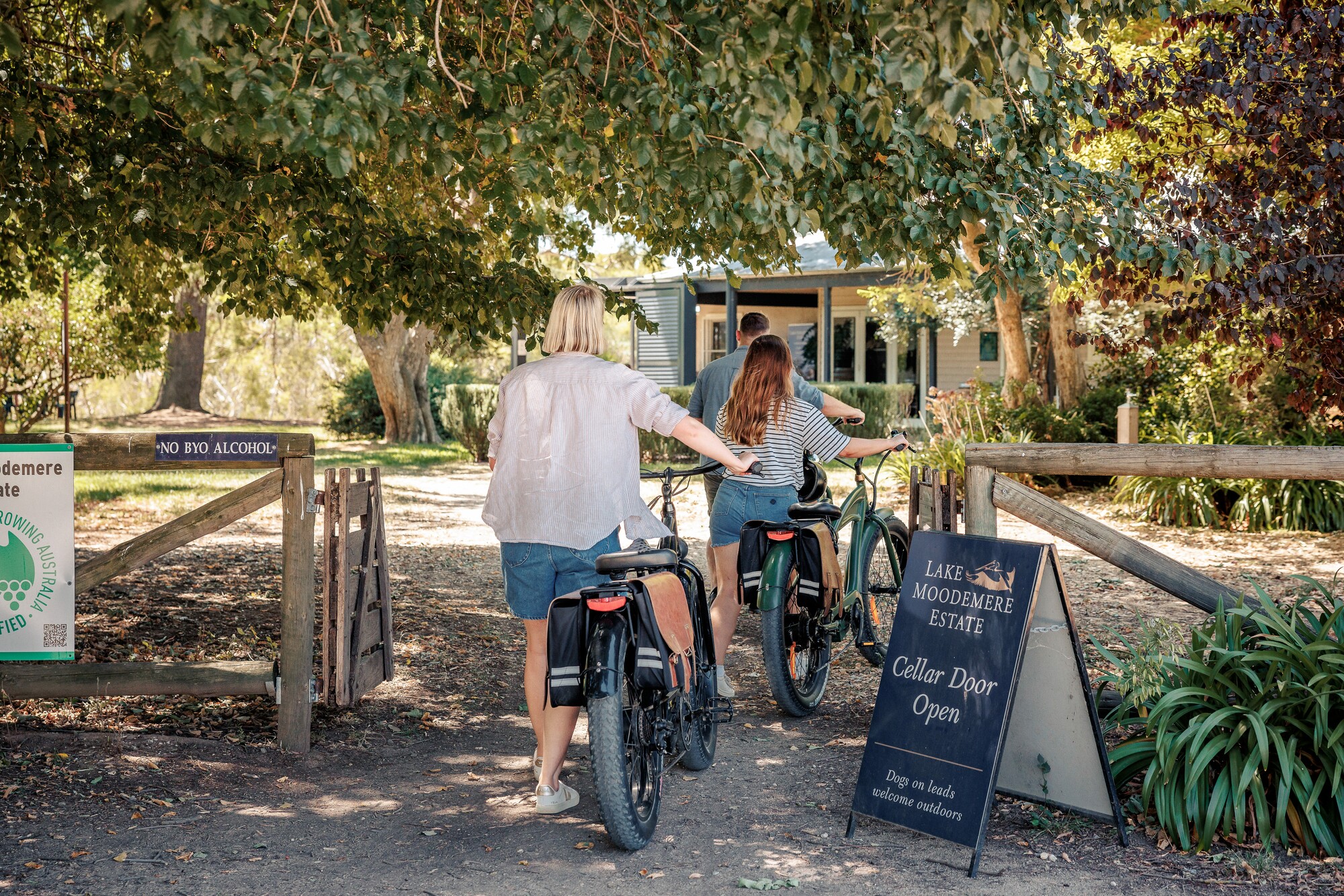 Explore family-owned cellar doors like Lake Moodemere Estate along the Wine Loop