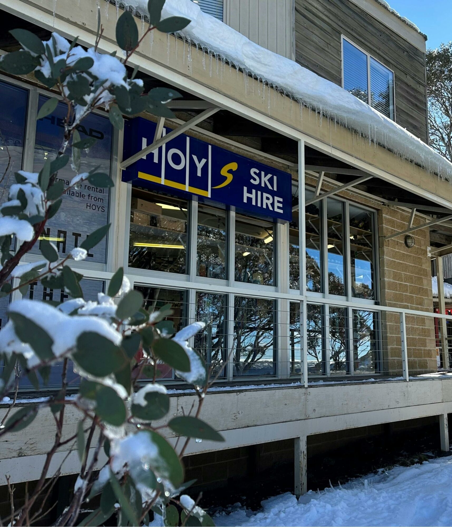 Entrance to Hoys at Jack Frost