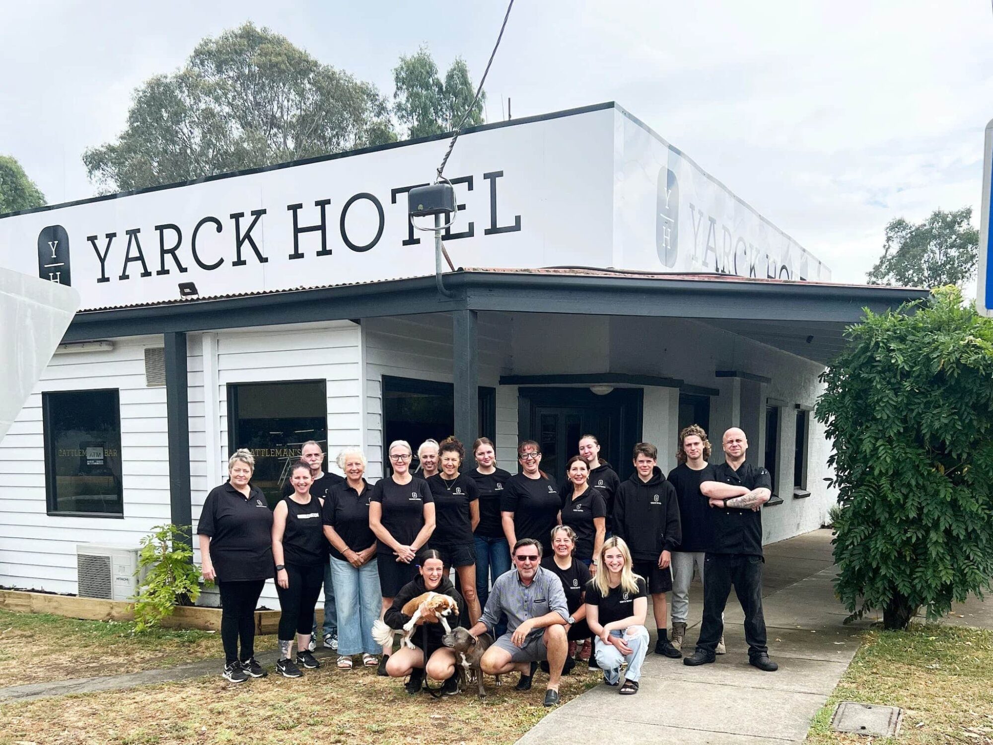 The Yarck Hotel staff out the front of the pub