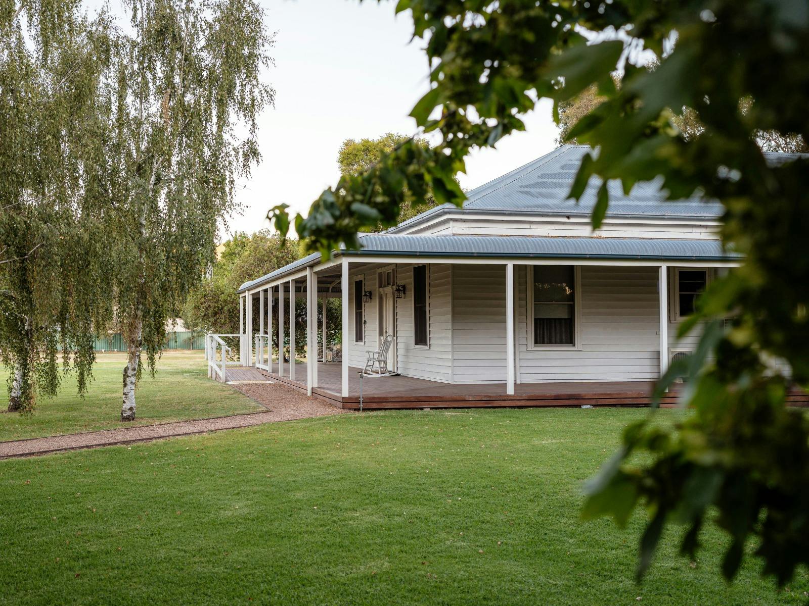 Dal Zotto Wines homestead accommodation