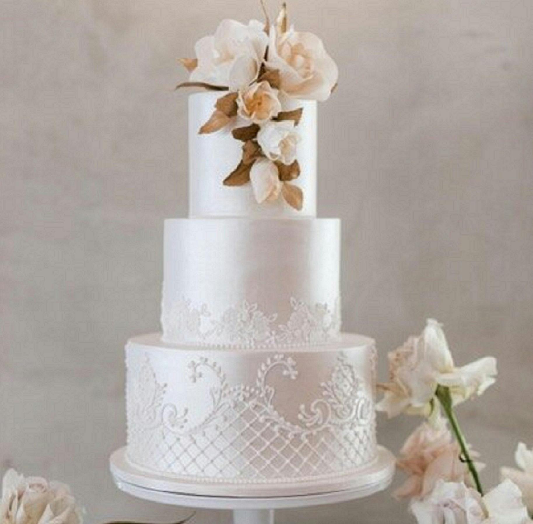 a three tiered wedding cake