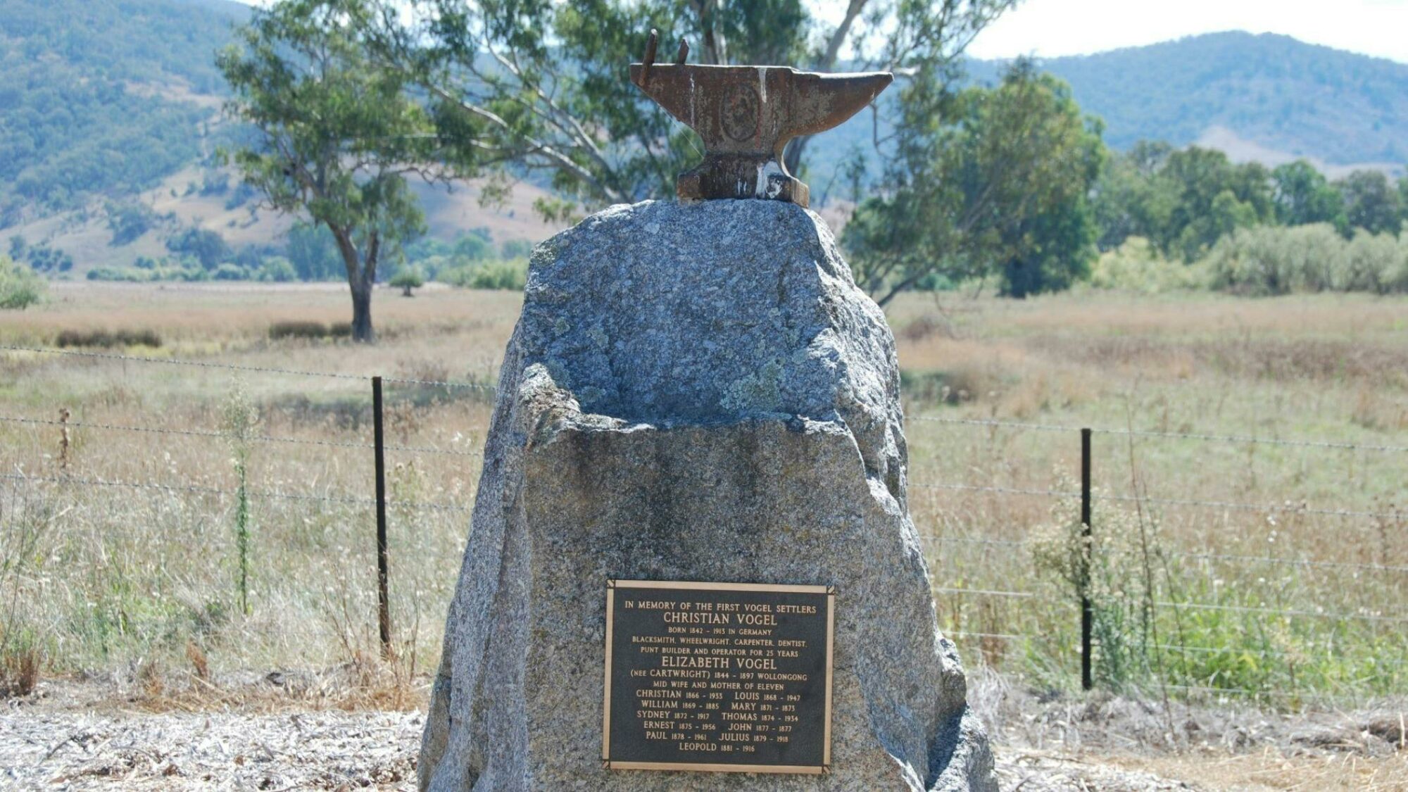 Vogel Commemorative Plaque located in Tintaldra on the Tintaldra Back Road, north of the Tintaldra H