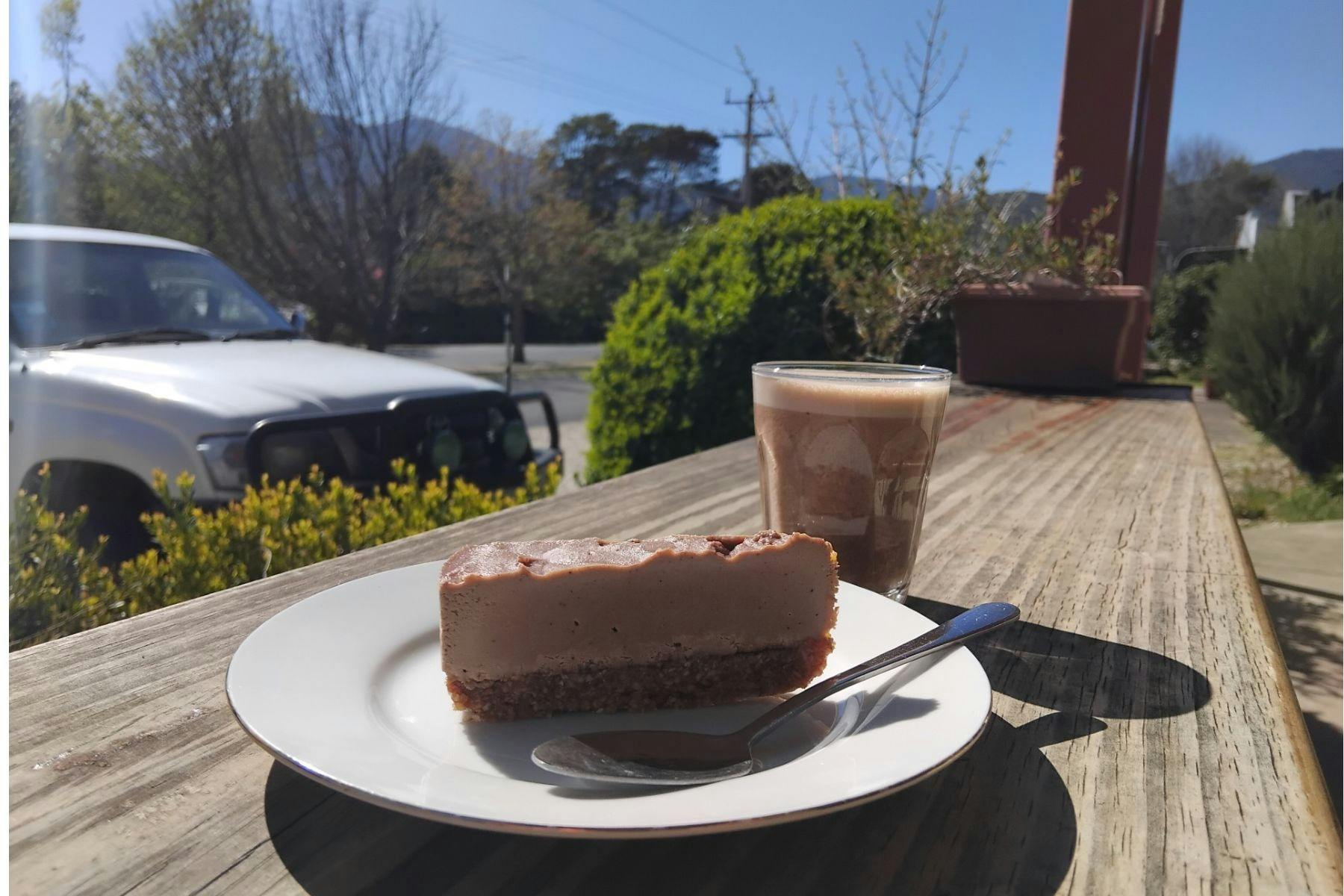 coffee and cake outside