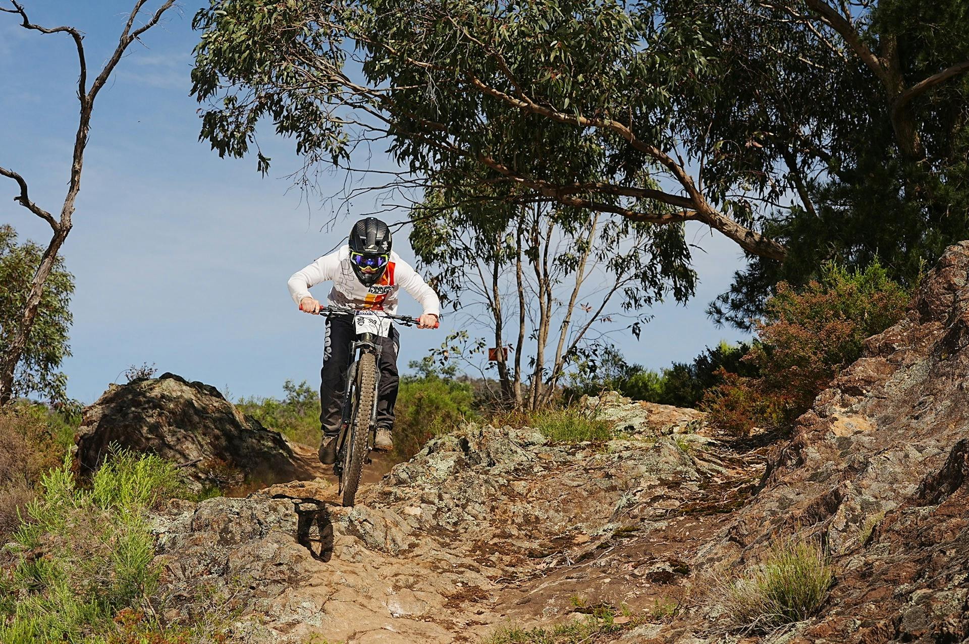 Mountain bike gravity racing