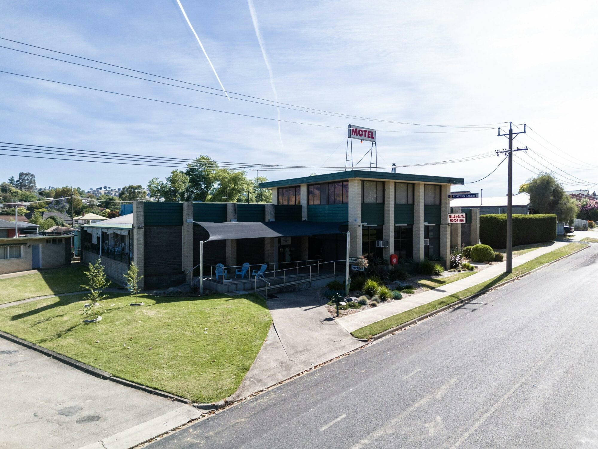 a picture of the front of the motel