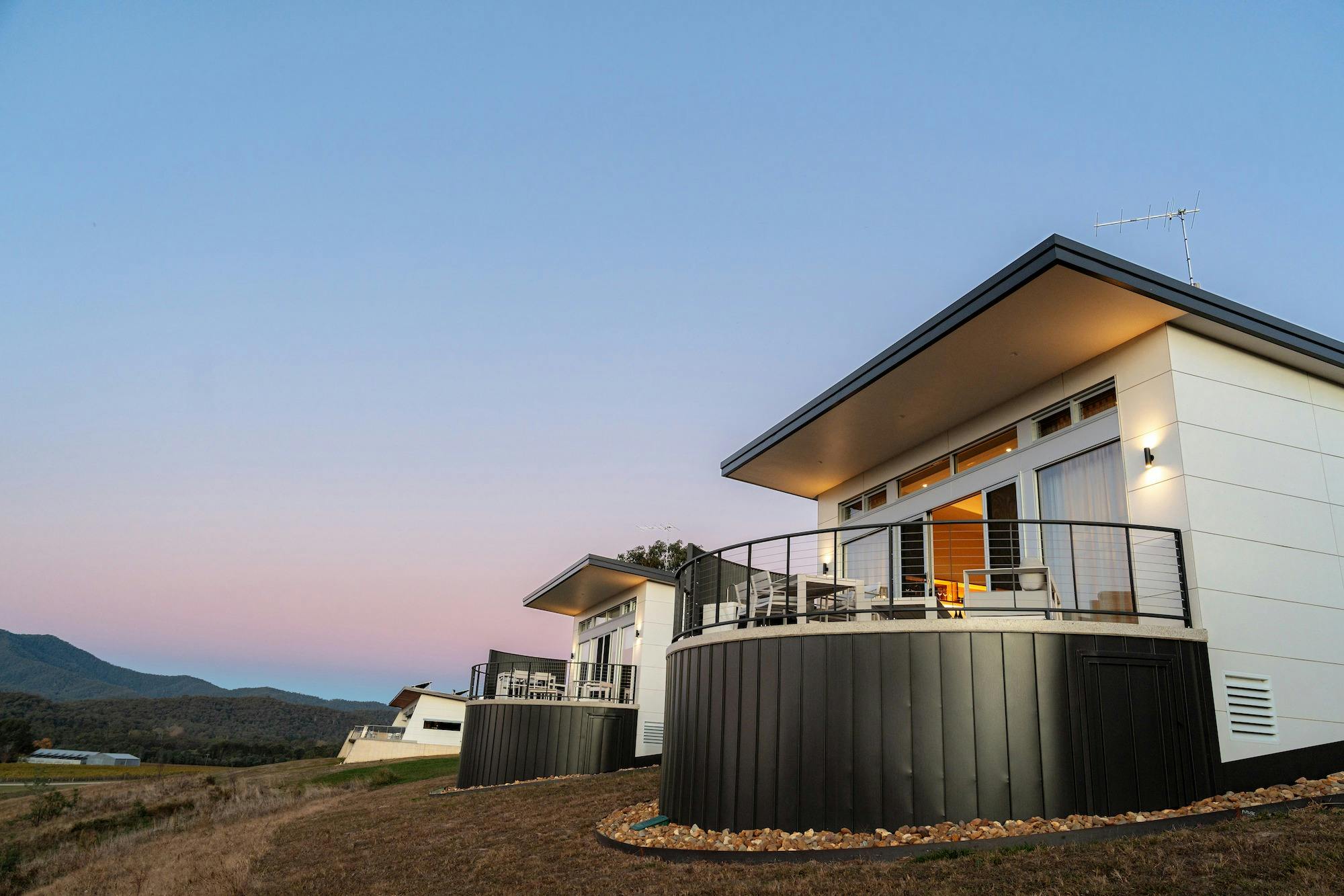 Chrismont Retreat Studios overlooking King Valley in Victoria's High Country