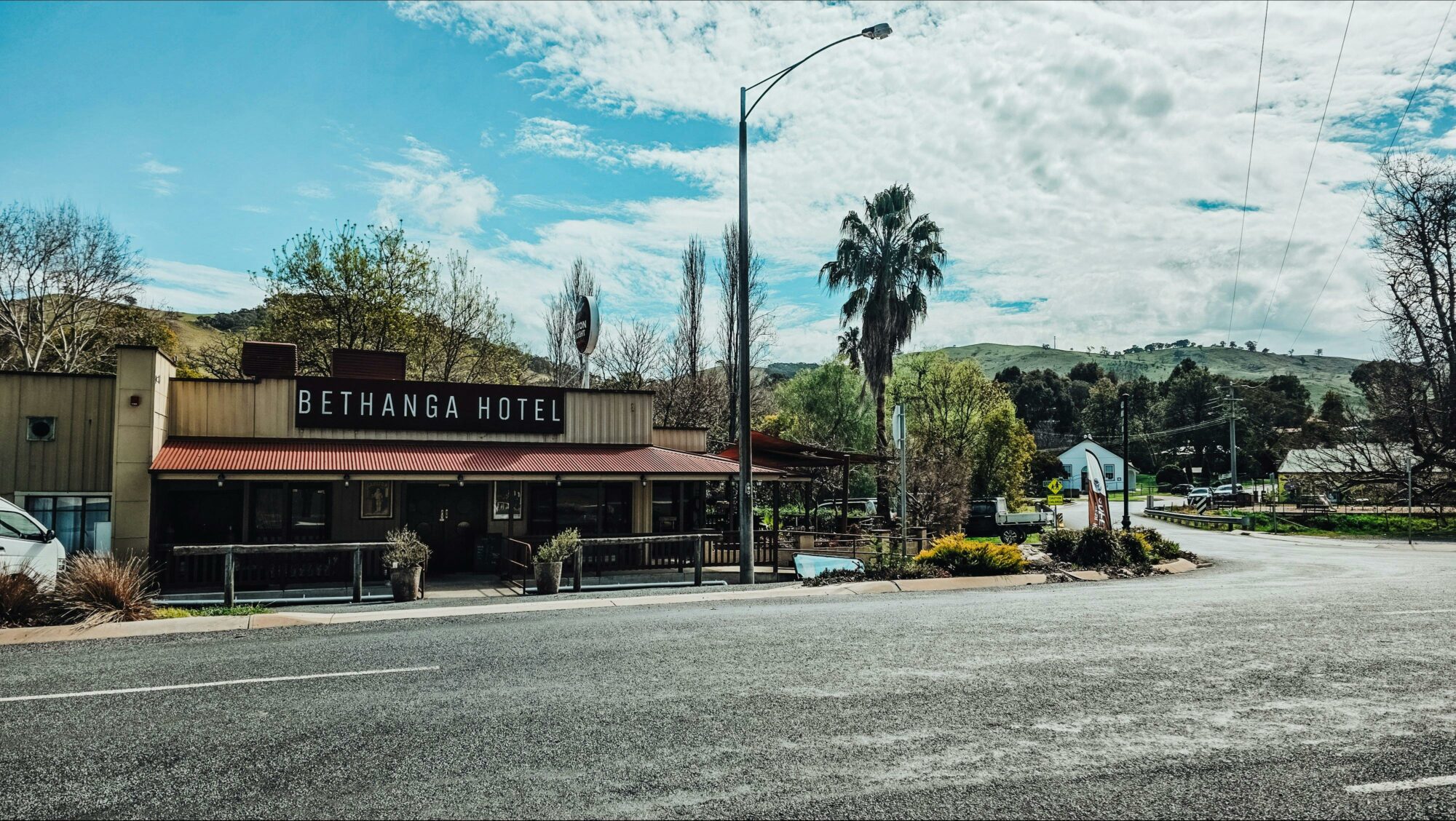 Bethanga Bay Road
