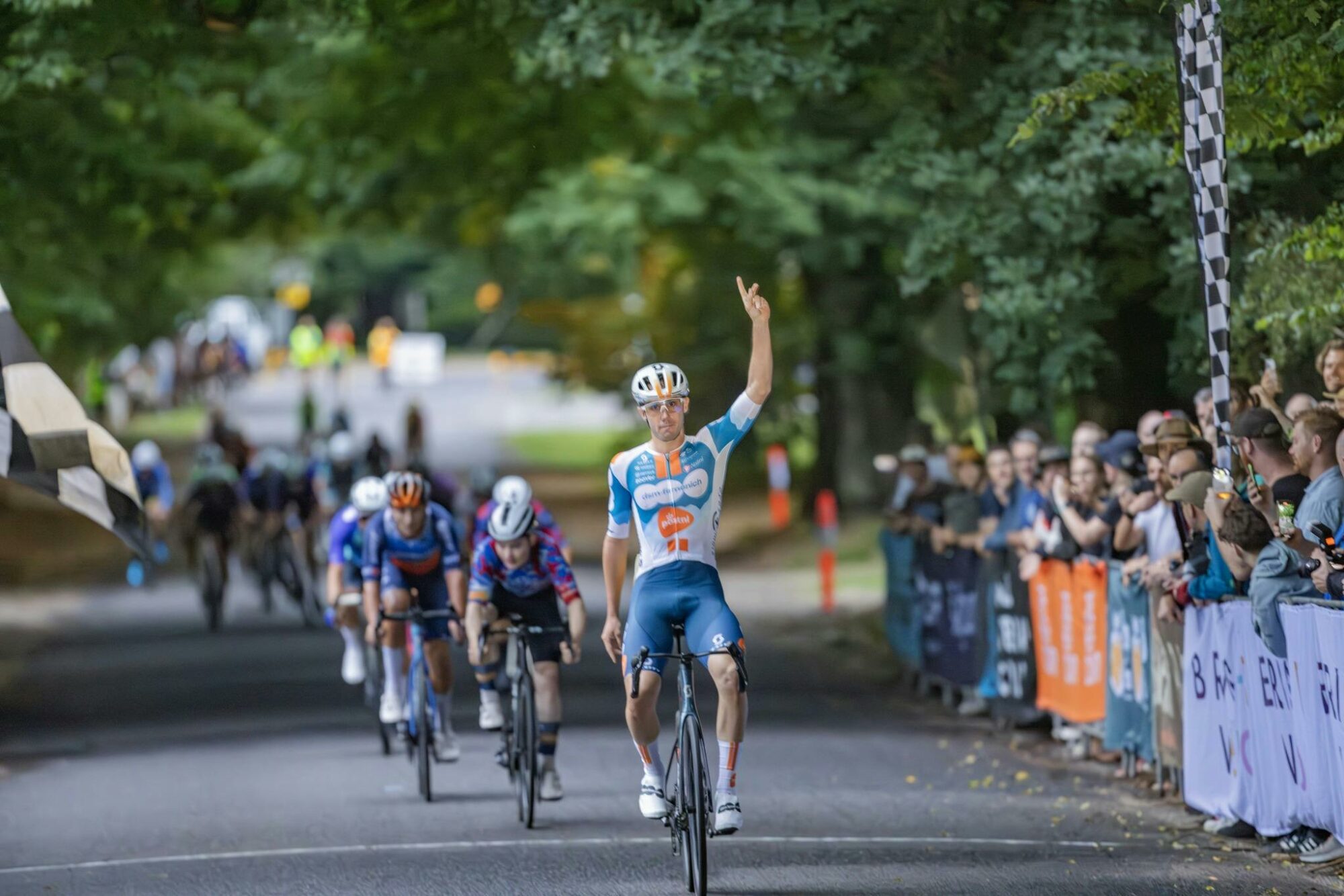 Criterium Finish line